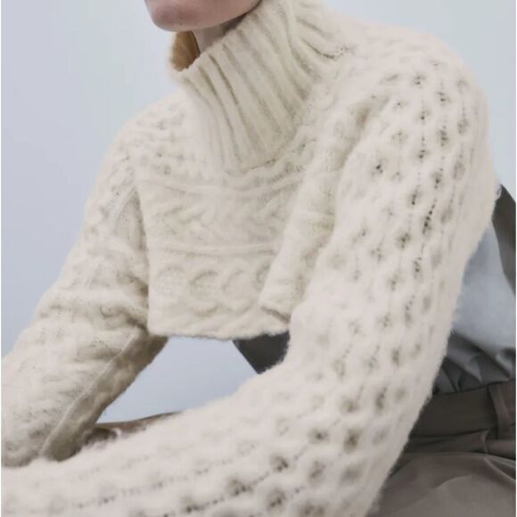 Zara Sweaters - HOST PICK Bloggers favorite cable knit sleeve scarf